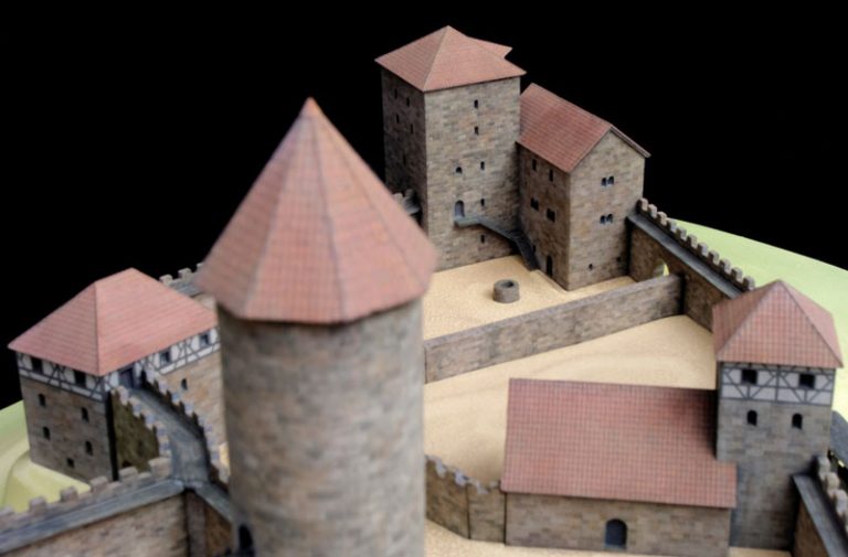 Burgenmodelle Karl IV. ArcTron